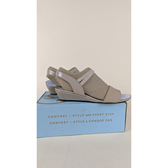 LifeStride Yolo Ankle Strap Wedge Sandals Womens 8 M Taupe Strappy Shoes NWB - Picture 3 of 8